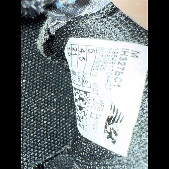 New Balance 327 Toddler Size 5C Black Red Athletic Walking Preppy Shoes Sneakers - Picture 2 of 15